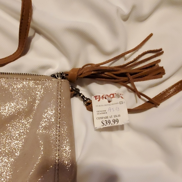 The Sak Shiny Crossbody NWT - Picture 2 of 4